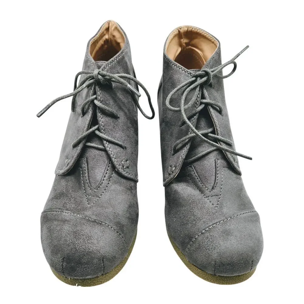 Chase‎ + Chloe Women's Faux Suede Wedge Booties Size 7.5 NEW